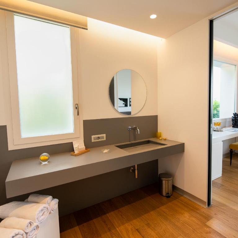Unìco Boutique Hotel d'Arte - Habitación Doble con balcón y vistas al mar - 9