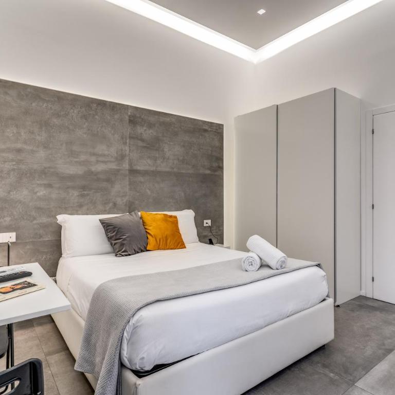 Gallery Suite Naples - Deluxe Room - 8