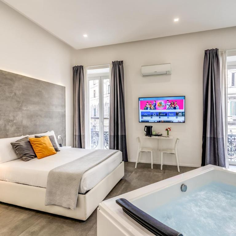 Gallery Suite Naples - Queen Suite with Spa Bath - 5