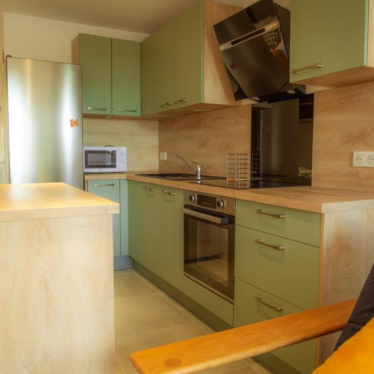 Magnifique appartement de type loft en front de mer avec vue, parking et WiFi - Appartement 1 Chambre - 7