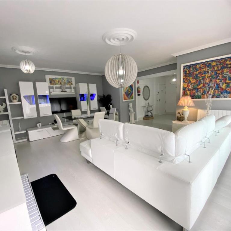 Ático Lujo Llanes - Three-Bedroom Apartment - 9