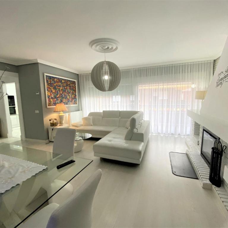 Ático Lujo Llanes - Three-Bedroom Apartment - 8