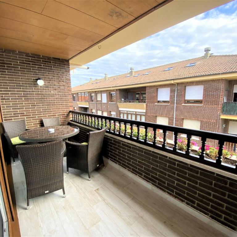 Ático Lujo Llanes - Three-Bedroom Apartment - 16