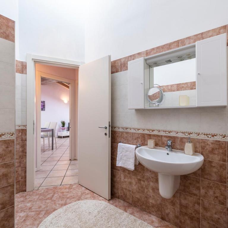 Flowers Apartments - Appartamento Deluxe con 1 Camera da Letto - 11