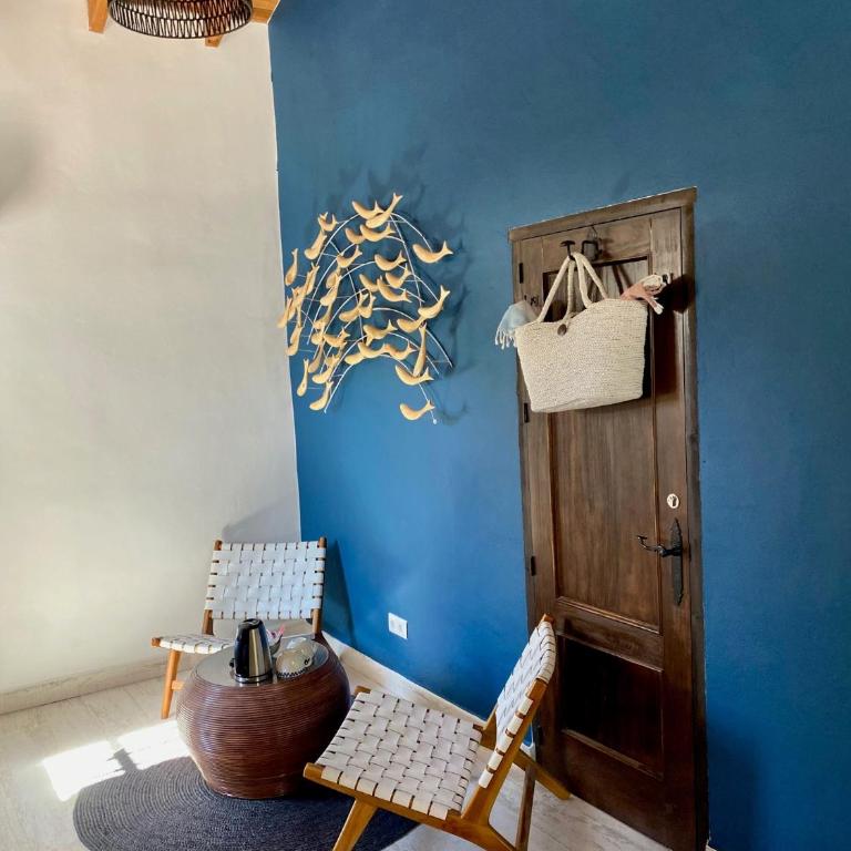 Casa Baliza, adults only - Deluxe King Room - 9