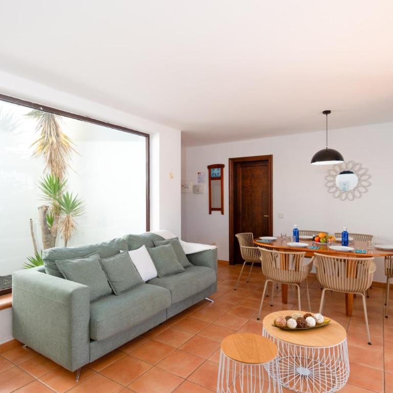Villa Papagayo by Villa Plus - Villa - 3