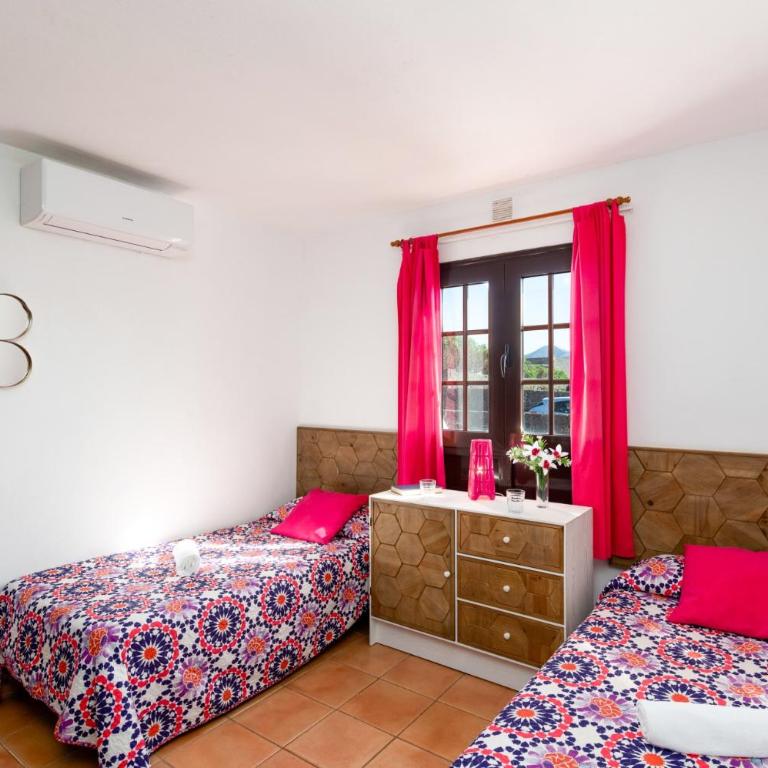 Villa Papagayo by Villa Plus - Villa - 14