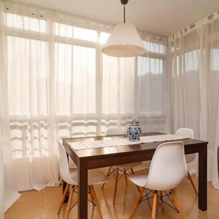 Piso precioso con vistas al mar. - Apartamento de 2 dormitorios - 11