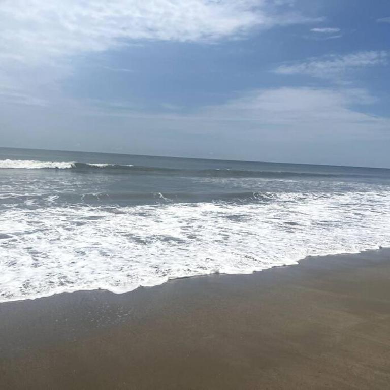 Escapate mirando el Mar Beach Front Apt Playas Ecu - Apartamento de 3 dormitorios - 51
