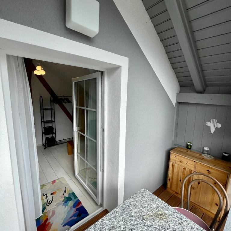 Zentrale Idylle mit Gemeinschaftsbad - Habitación Doble con balcón - 2