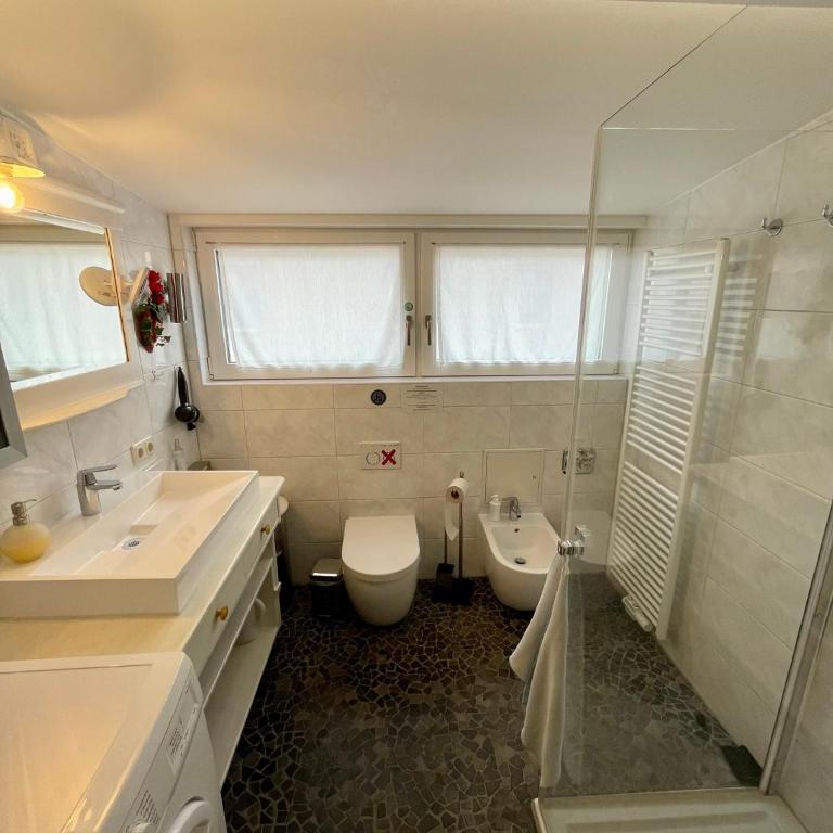 Zentrale Idylle mit Gemeinschaftsbad - Habitación Doble con balcón - 4