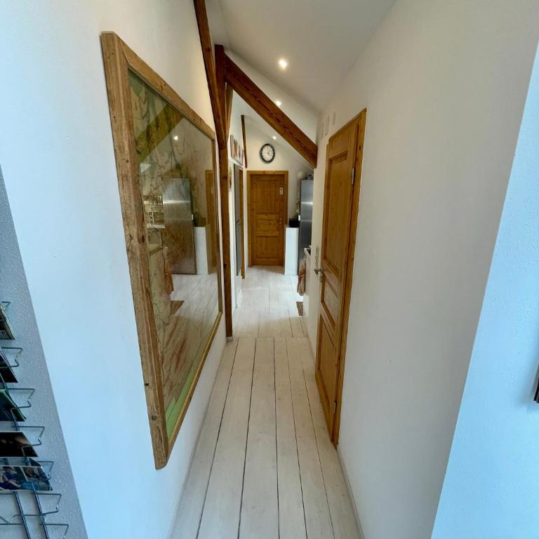 Zentrale Idylle mit Gemeinschaftsbad - Habitación Doble con balcón - 12