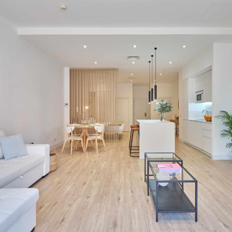 Paseo Suites Hotel - King Suite - 4