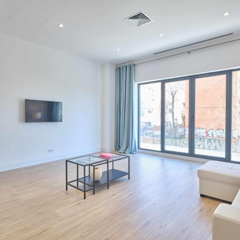 Paseo Suites Hotel - King Suite - 6