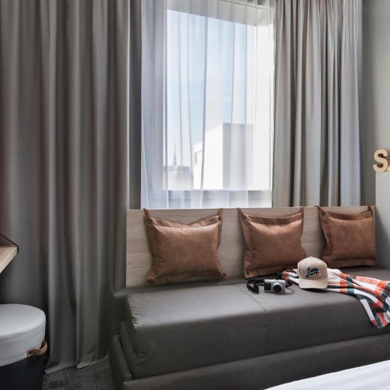 Moxy Amiens - Chambre Familiale Lit Queen-Size avec Canapé-Lit - 3