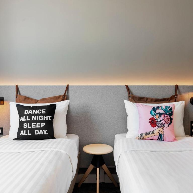 Moxy Amiens - Chambre Lits Jumeaux Cosy - 4