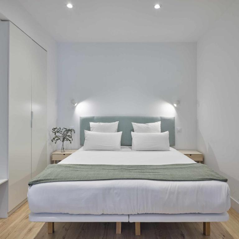 Paseo Suites Hotel - Duplex Suite - 9