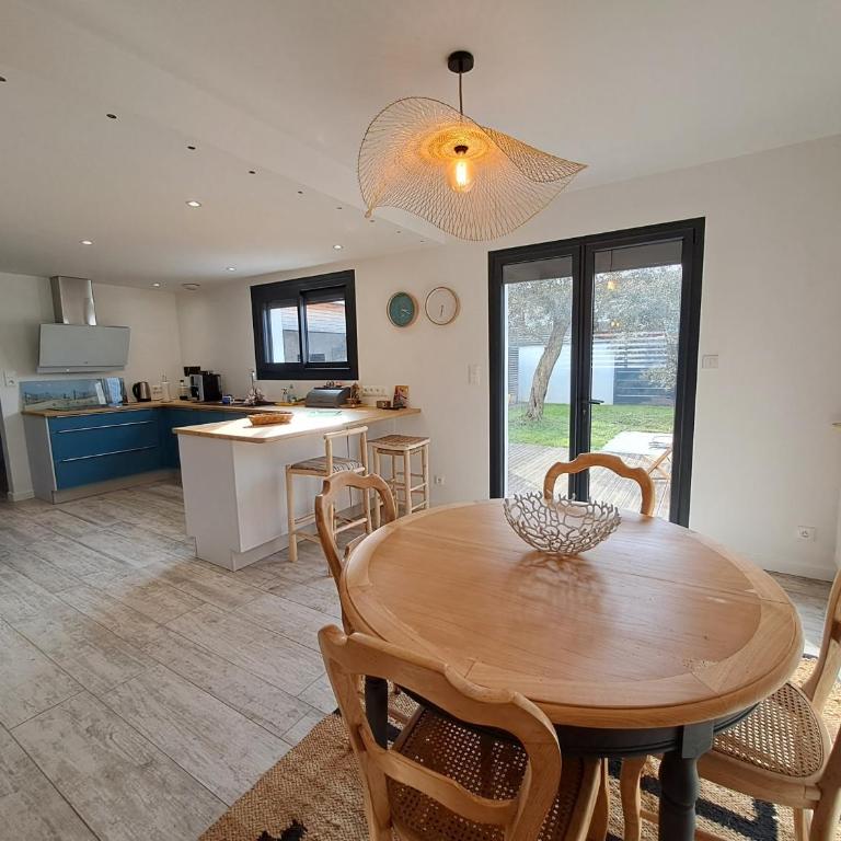 MARION I 8 couchages I Plage, forêt & marais à pied - Four-Bedroom House - 10