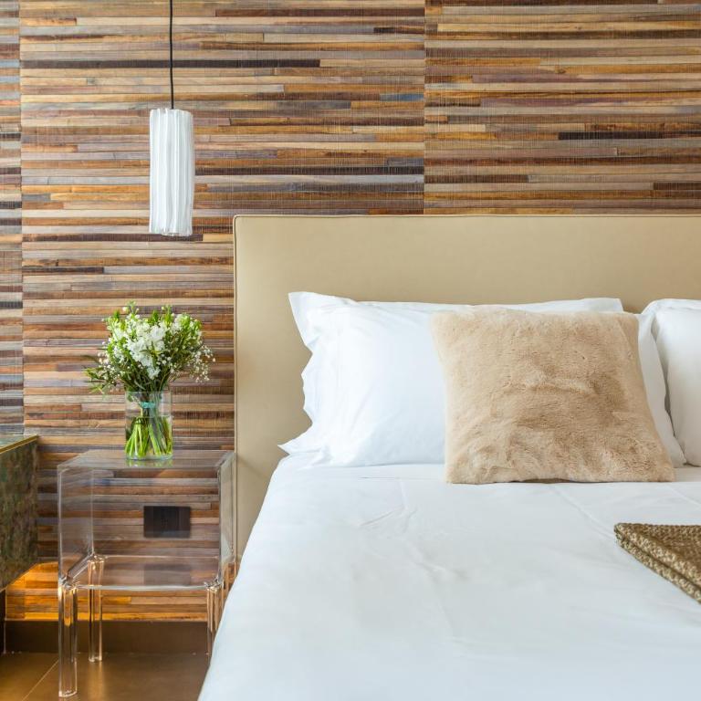 Dei Martiri Suite - Deluxe Double Room with Bath - 5