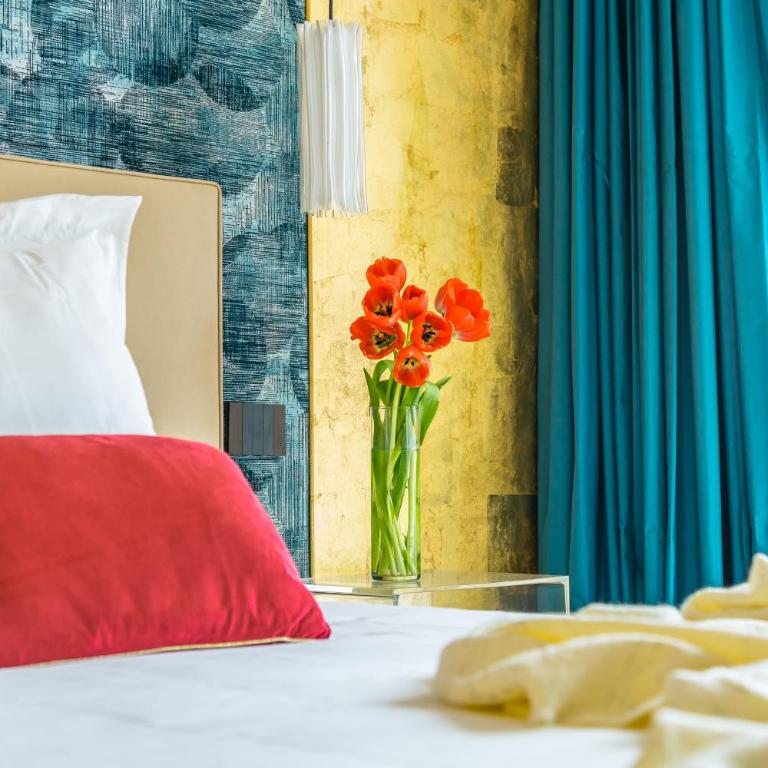 Dei Martiri Suite - Double Room with Balcony - 4