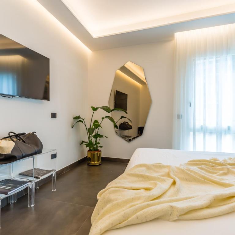Dei Martiri Suite - Double Room - 11