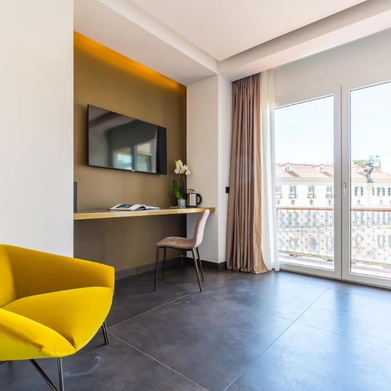Dei Martiri Suite - Deluxe Double Room with Bath - 18