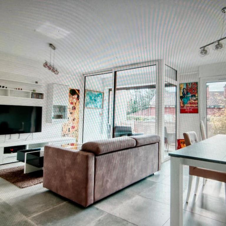 Les Cerisiers. - Two-Bedroom Apartment - 1