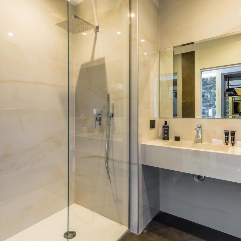 Dei Martiri Suite - Double Room with Balcony - 7