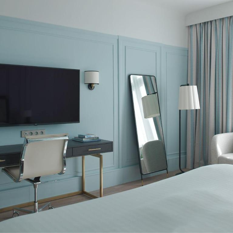 Paris Marriott Opera Ambassador Hotel - Chambre Lit King-Size Exécutive - 8