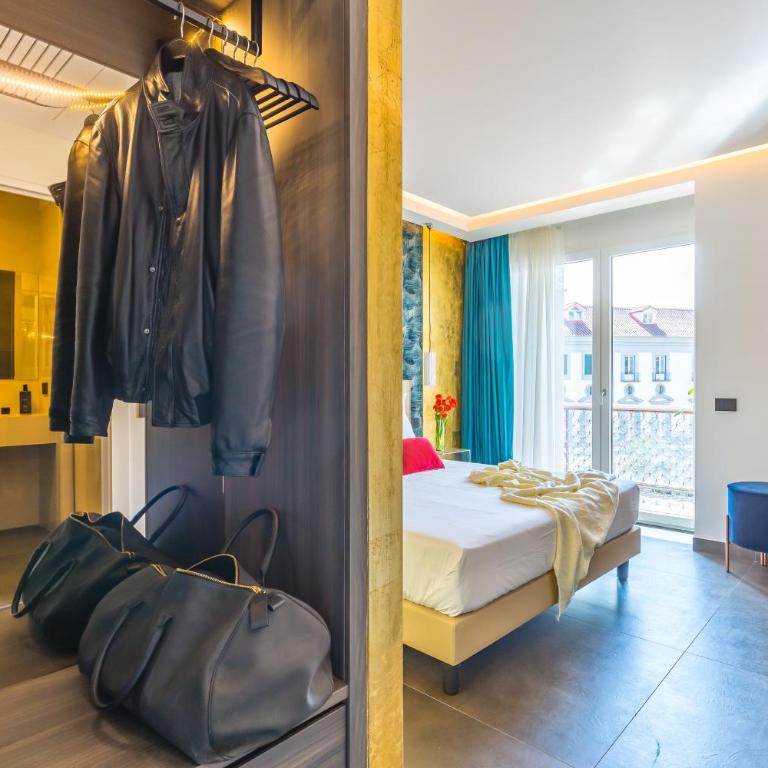 Dei Martiri Suite - Double Room with Balcony - 17
