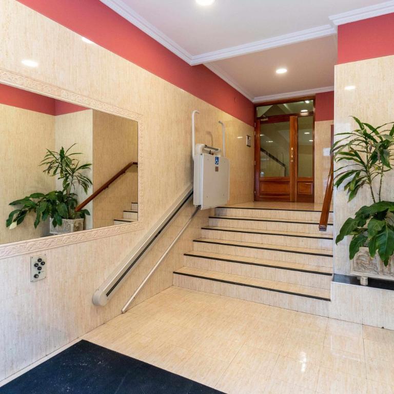Deusto. Piso + wifi internet T. V. y garaje - Three-Bedroom Apartment - 24