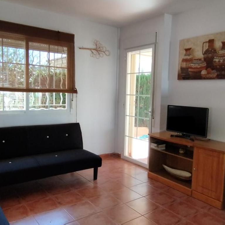 Chalet independiente con vistas en urbanización privada - Casa de 3 dormitorios - 14