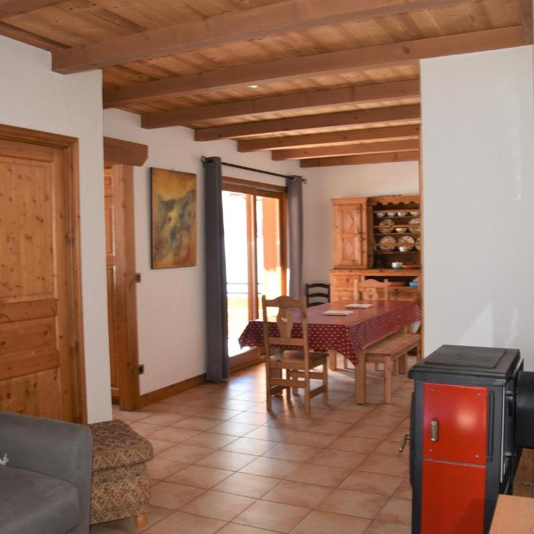Appartement chalet 4 pièces, proche centre, animaux admis - FR-1-464-214 - Apartment - 4