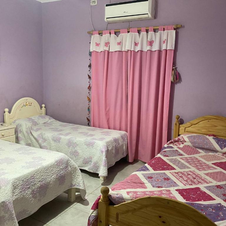 Hermosa Casa con Quincho y pileta - Casa de 3 dormitorios - 9