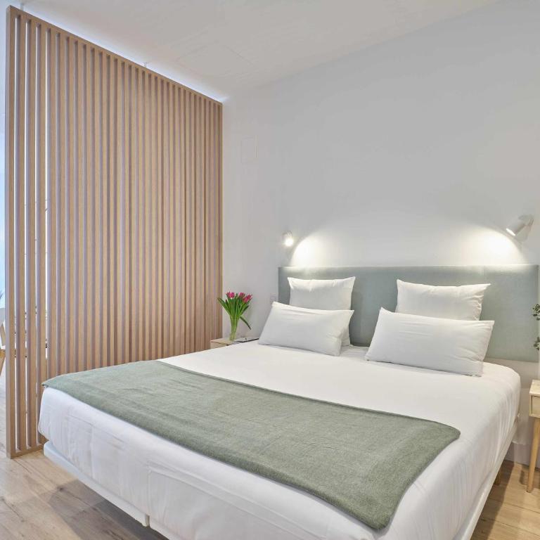 Paseo Suites Hotel - King Suite - 9