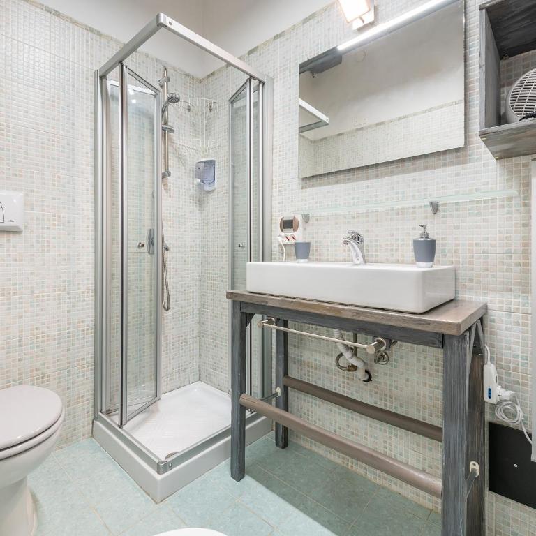 Civico 47 - Camera Matrimoniale con Bagno Privato - 9