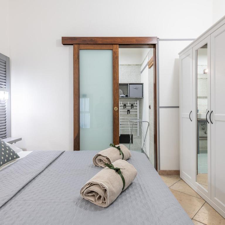Civico 47 - Camera Matrimoniale con Bagno Privato - 8