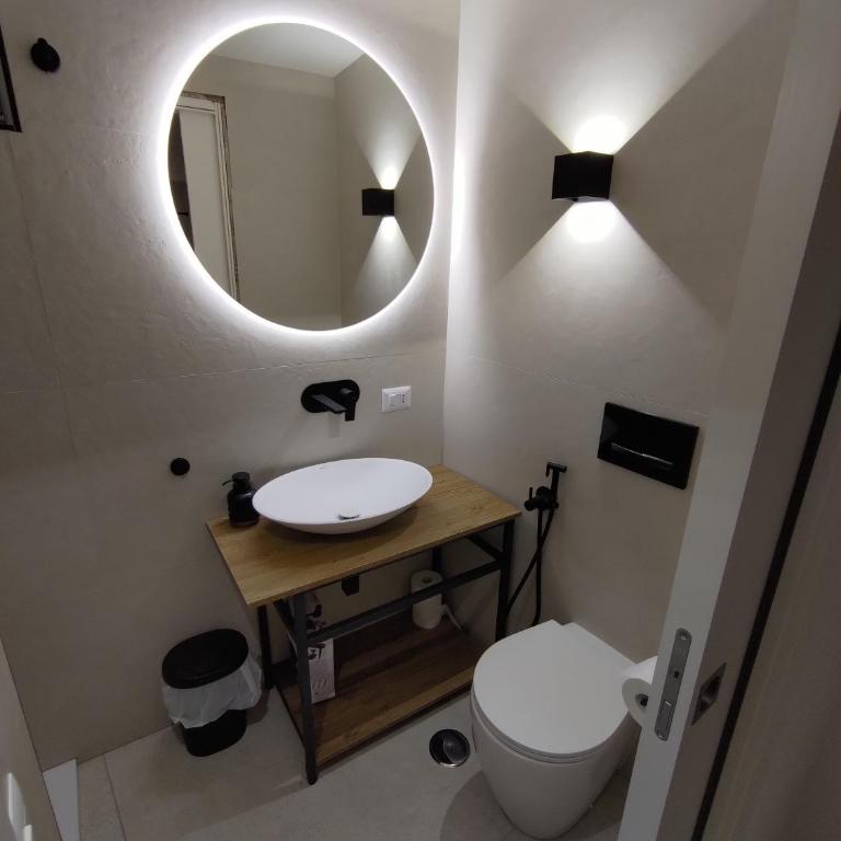 A CASA DEI ROMANI - Appartamento con 2 Camere da Letto - 23