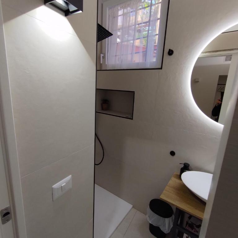 A CASA DEI ROMANI - Appartamento con 2 Camere da Letto - 24