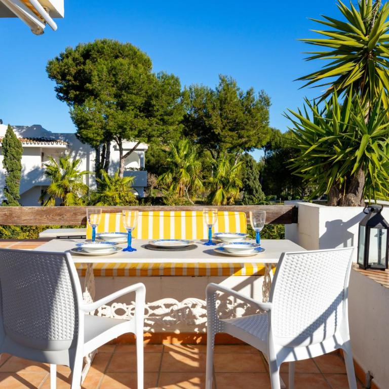 Miraflores sea view apt by Costarentals - Ref 127 - Apartamento de 2 dormitorios - 2