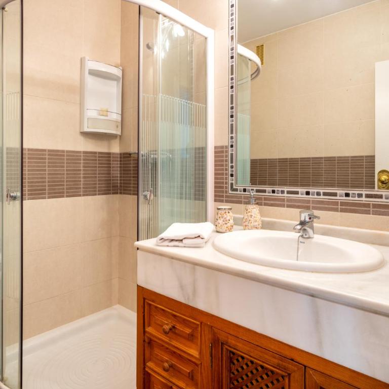 Miraflores sea view apt by Costarentals - Ref 127 - Apartamento de 2 dormitorios - 21