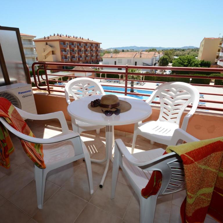 Alojamientos familiares Sa Gavina Estartit, Principal - Two- Bedroom Apartment with Pool View (4-6) - 4