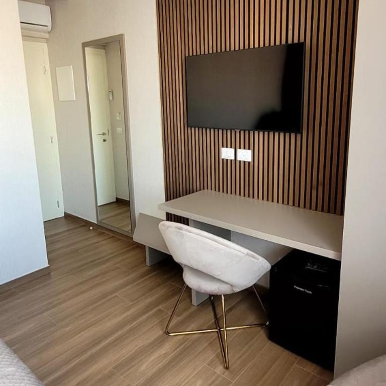 Th Luxury Central - Queen Room - 2