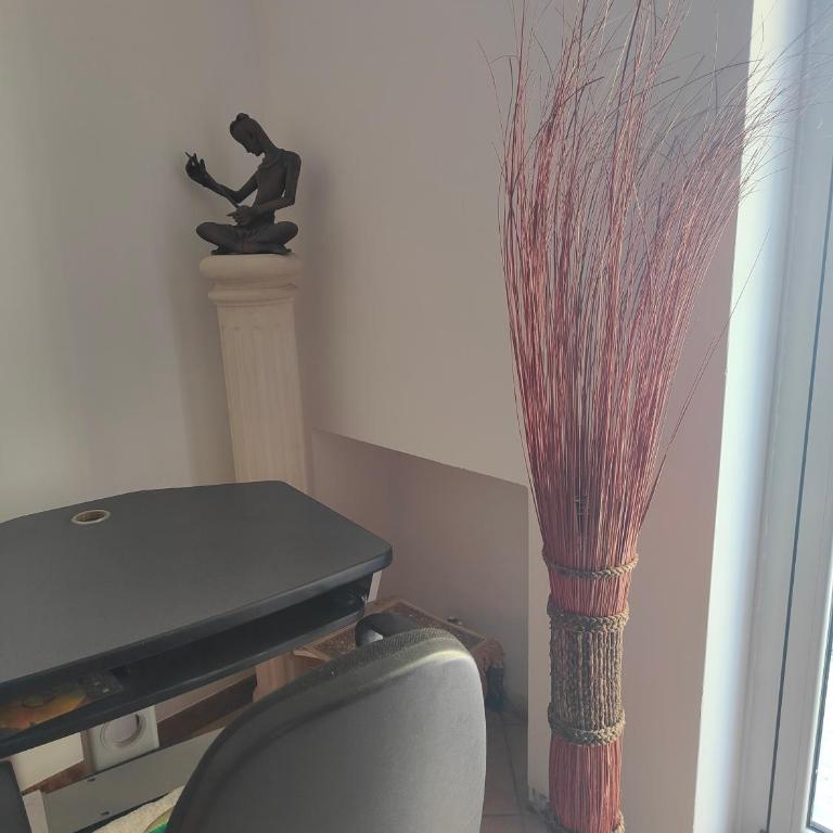 Lara's House - Three-Bedroom Apartment - 19