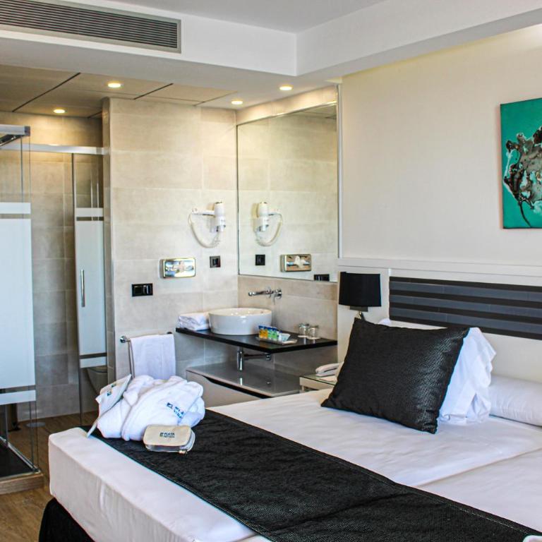 Playasol - Chambre Double Supérieure (2 Adultes + 2 Enfants) - 9