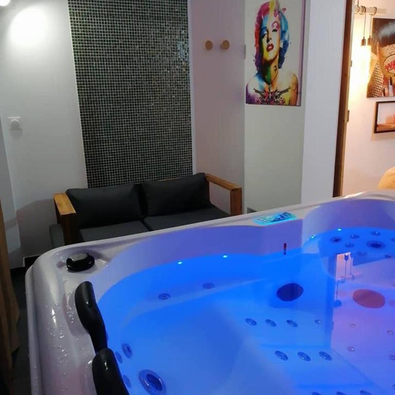 Maison Dco Pop Et Chaleureuse Avec Spa, Sauna - Maison de Vacances - 4