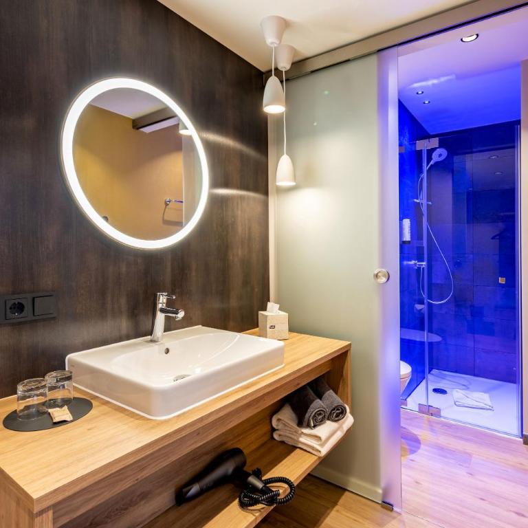 BOLLWERK Lifestyle Hotel, automatisiertes Hotel mit Self Check In - Deluxe Studio - 8