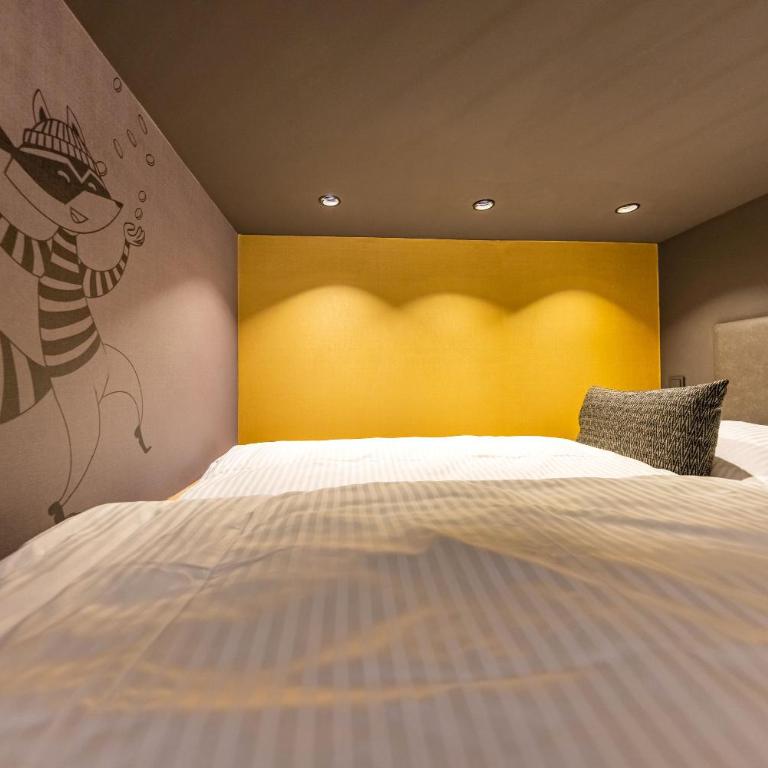 BOLLWERK Lifestyle Hotel, automatisiertes Hotel mit Self Check In - Superior Junior Suite mit Küchenzeile - 4