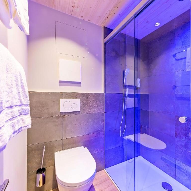 BOLLWERK Lifestyle Hotel, automatisiertes Hotel mit Self Check In - Superior Junior Suite mit Küchenzeile - 2