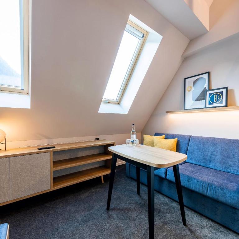 BOLLWERK Lifestyle Hotel, automatisiertes Hotel mit Self Check In - Deluxe Junior Suite mit Küchenzeile und Klimaanlage - 7